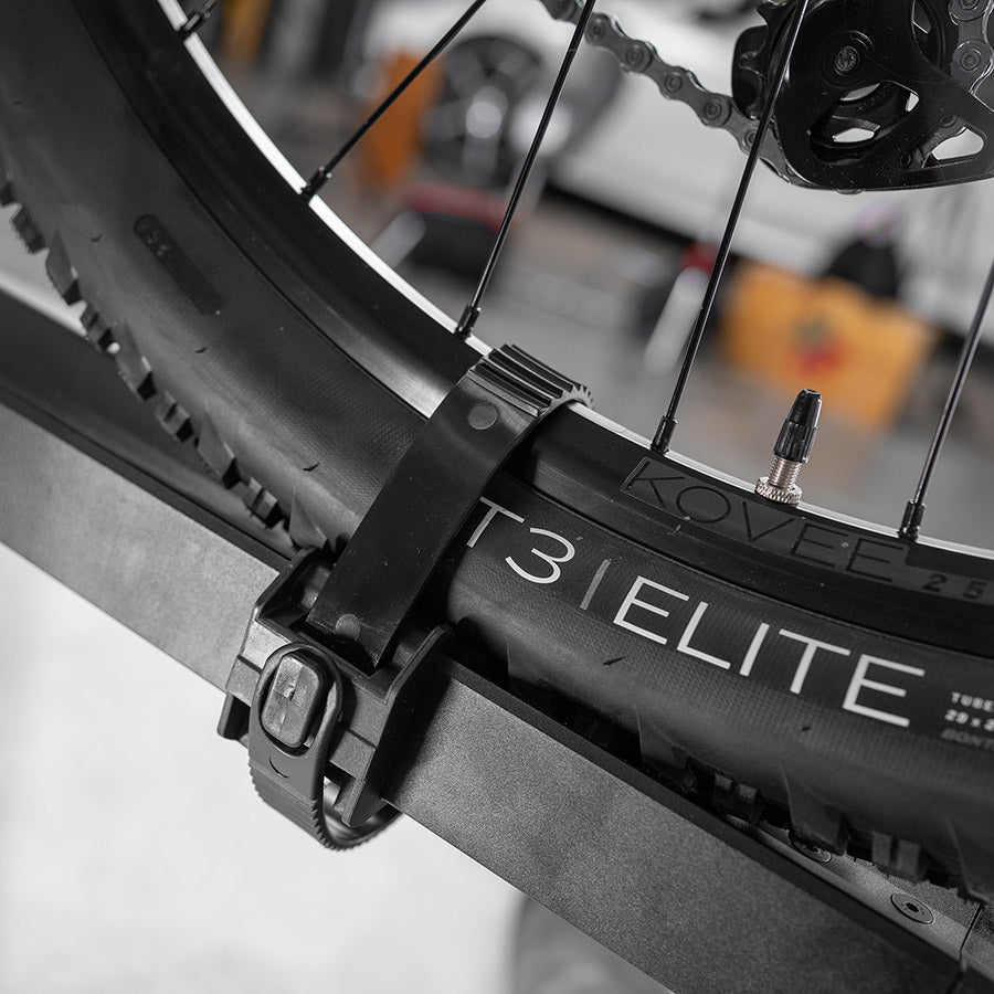 Saris, Superclamp G4 2 Bike, Hitch Mount Rack, 1-1/4'' and 2'', Bikes: 2, Weight: 60 lb