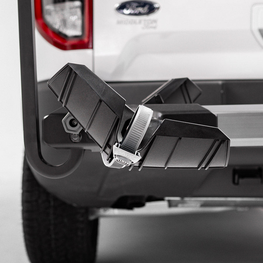 Saris, Freedom 2 Bike, Hitch Mount Rack, 1-1/4'' and 2'', Bikes: 2, Weight: 60 lb